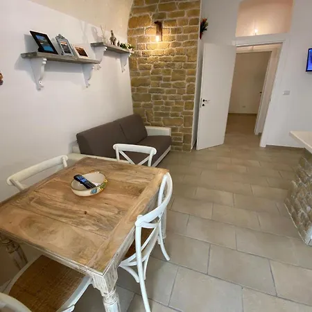 Holiday home Maison Louis