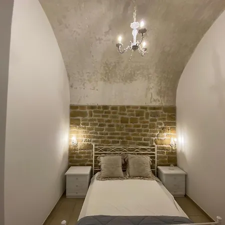 Maison Louis Holiday home